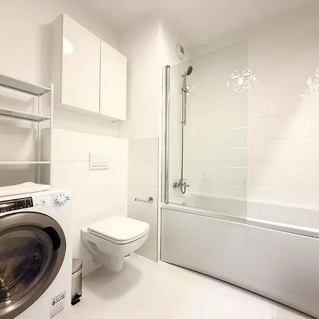 Mieszczanska Charming By Bookinghost * Breslau