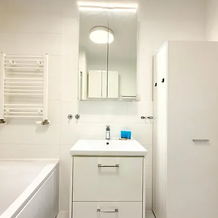 Mieszczanska Charming By Bookinghost * Wrocław